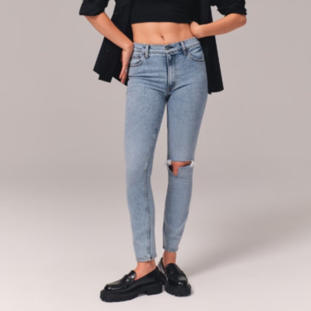 Abercrombie & Fitch The Skinny High Rise Ripped Knee Light Blue Jeans